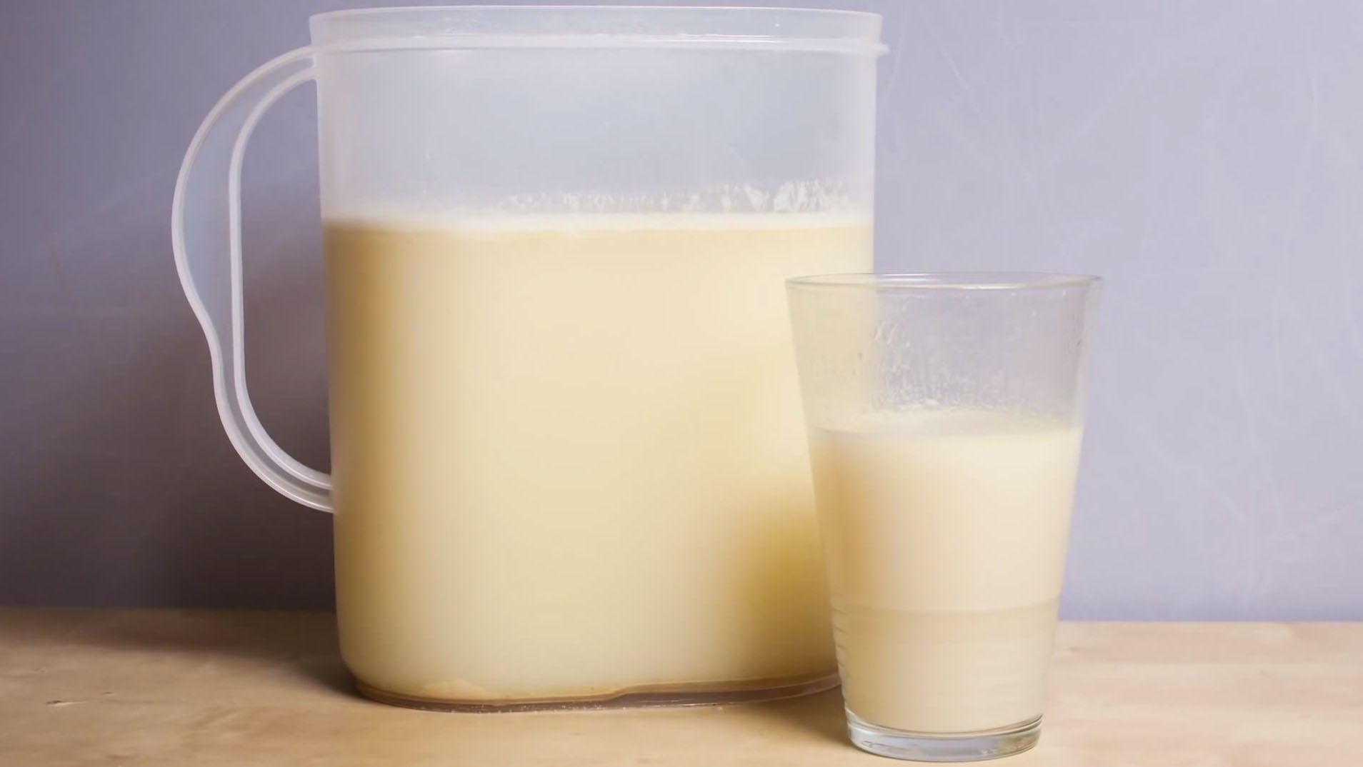 Visual of "Soylent" Liquid Meals Will Save the World