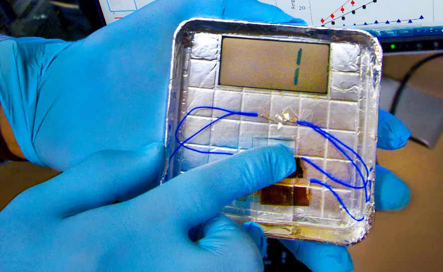 To Generate Electricity, Just Tap on this Virus