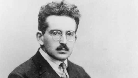 Walter Benjamin on Film and the Senses