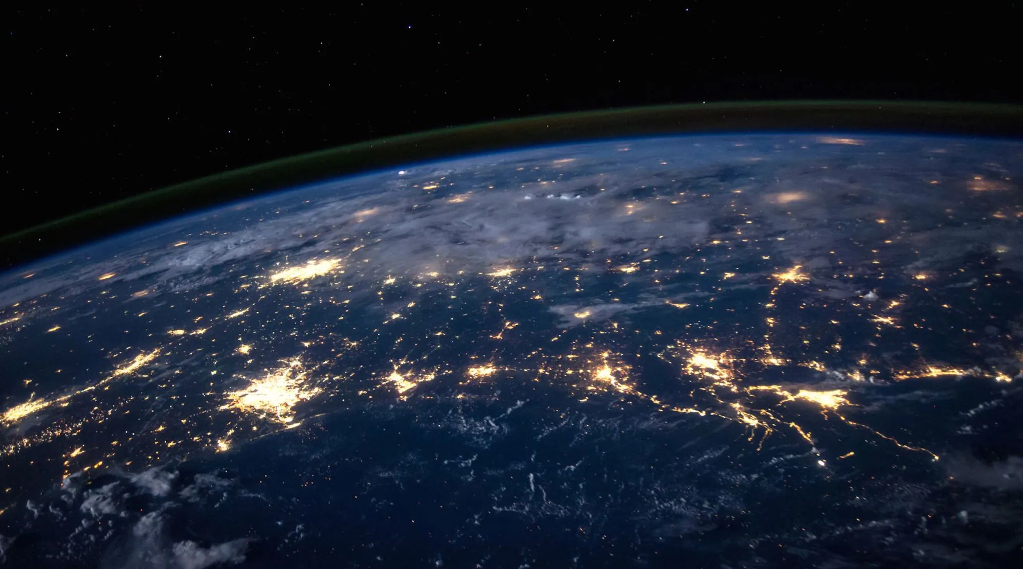 Cities Evolve in Similar Ways as Galaxies