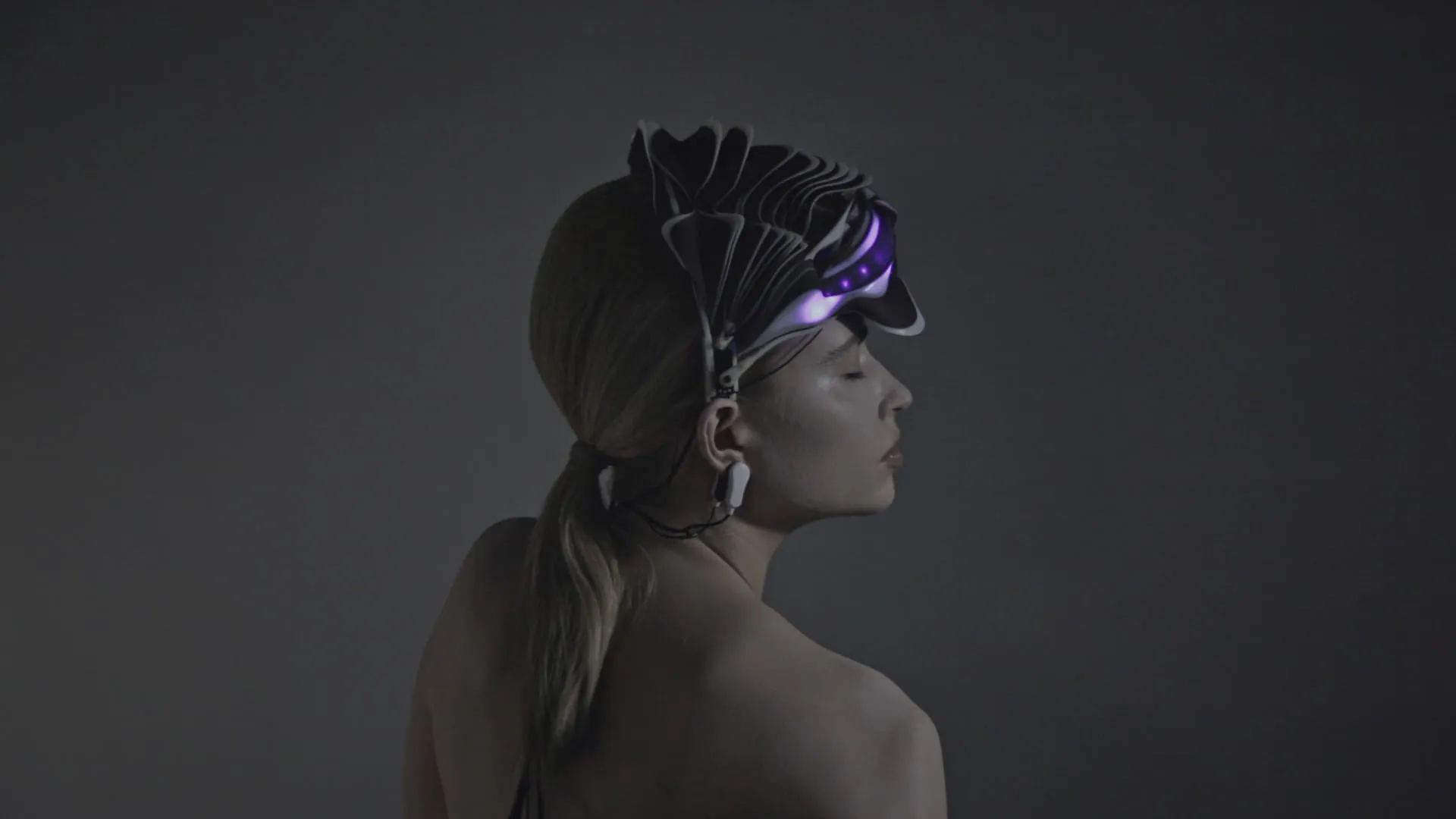 Shape your Second Skin Using your Mind