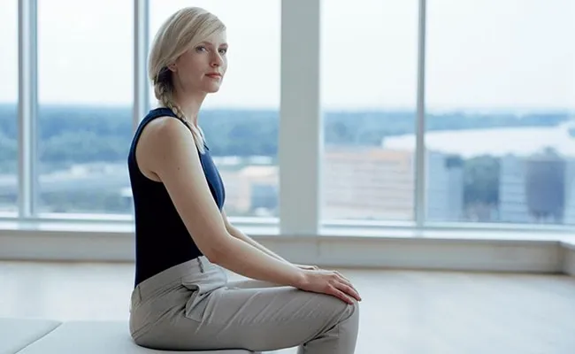 A Smart Top to Correct Body Posture