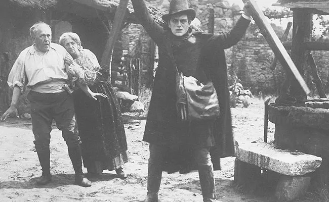 1916 - Artificial Womb Appeared in Cinema