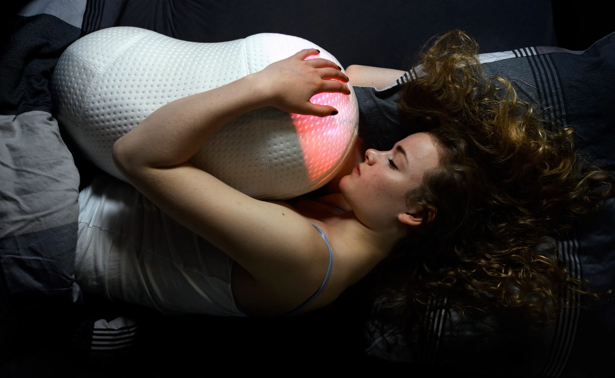 Robotic Pillow Breathes to Help You Sleep