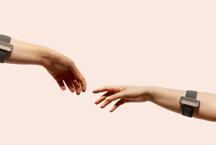 Cyborgnest: redefining human senses