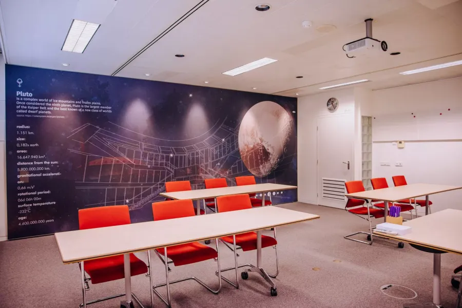Meeting room: Pluto (45.6m2)